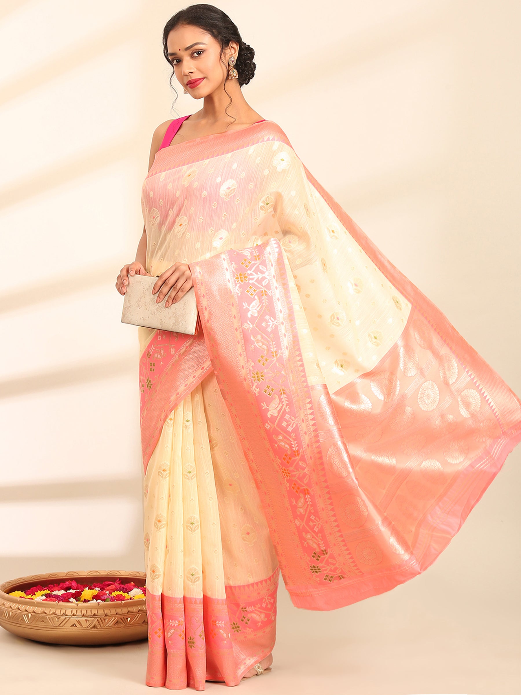 Gulabi Rangbaaz Banarasi saree