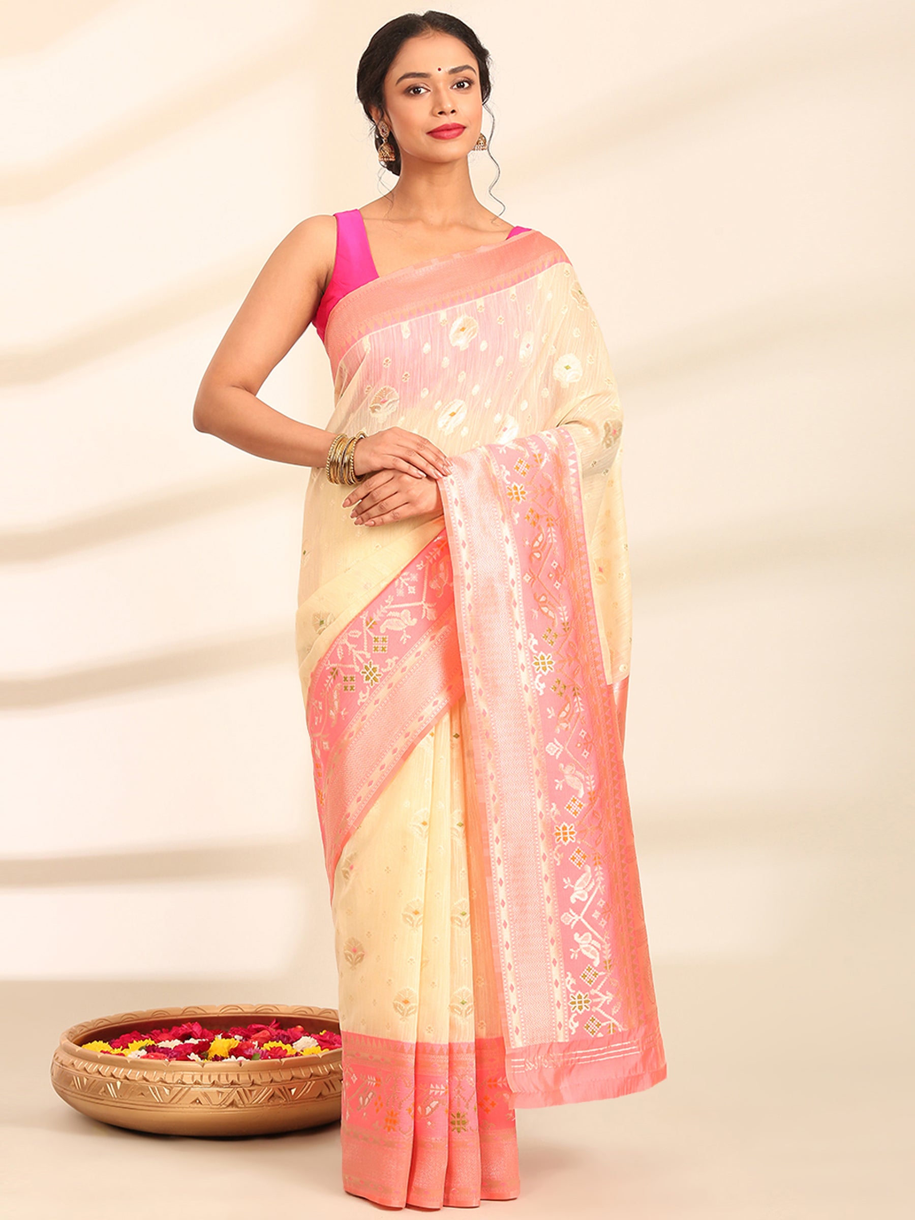 Gulabi Rangbaaz Banarasi saree