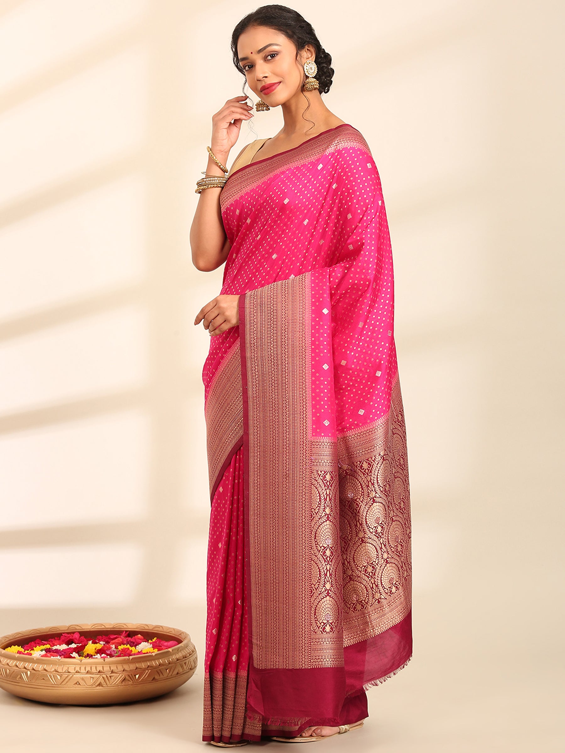 Gulabi Kashi Banarasi Saree